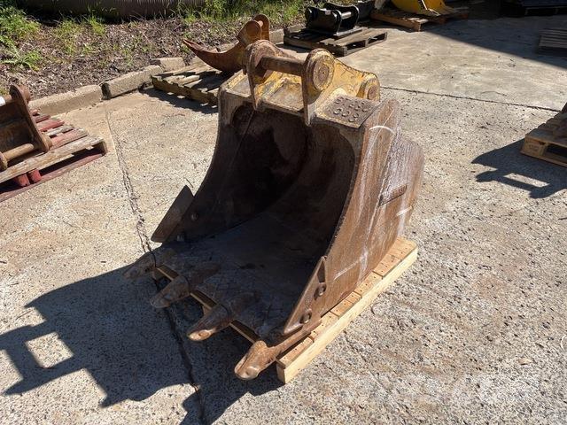 Komatsu  Ковші