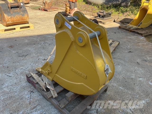 Komatsu  Ковші