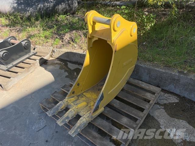 Komatsu  Ковші