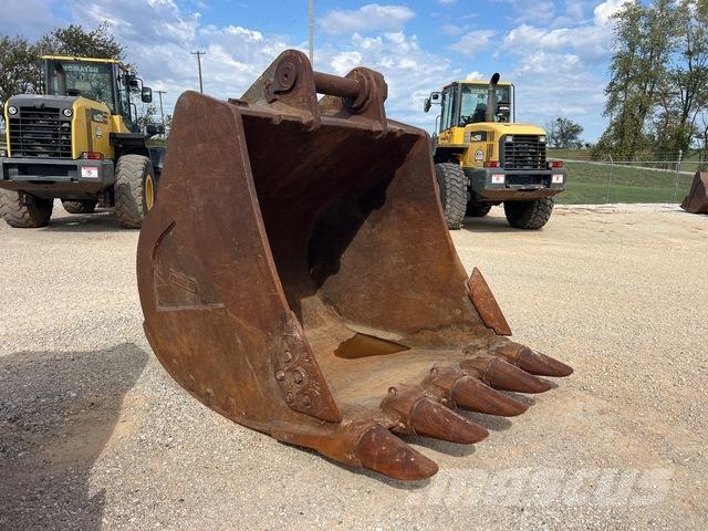 Komatsu  Інше обладнання