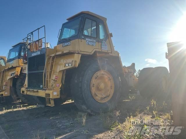 Komatsu 330M Зчленовані самоскиди