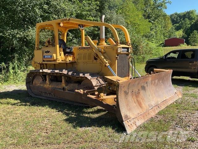 Komatsu D65E-6 Гусеничні бульдозери