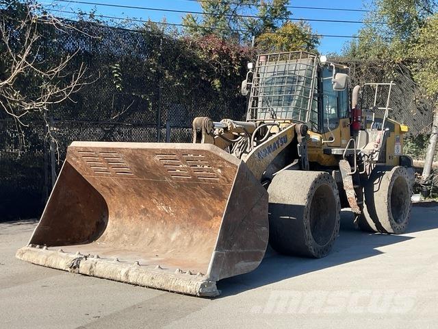 Komatsu WA470 Фронтальні навантажувачі