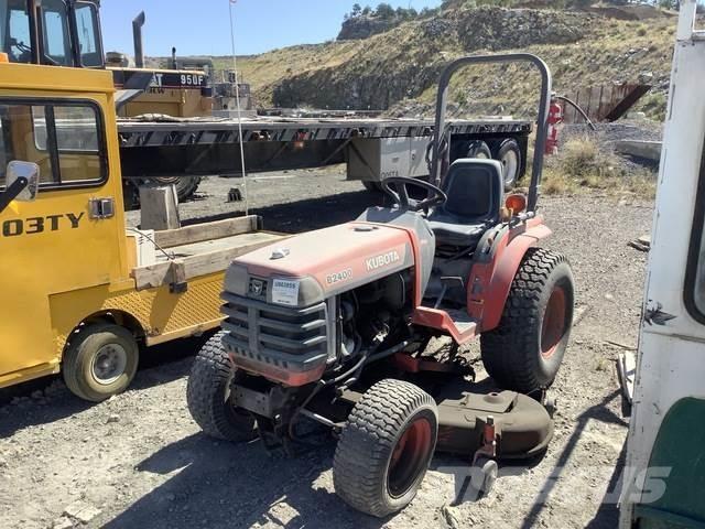 Kubota B2400HD Трактори