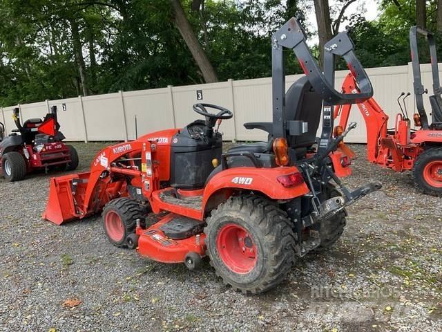 Kubota BX2380V Трактори