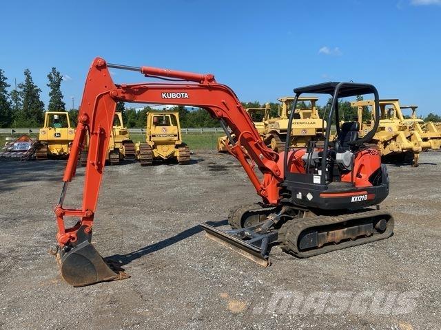 Kubota KX121-3 Гусеничні екскаватори