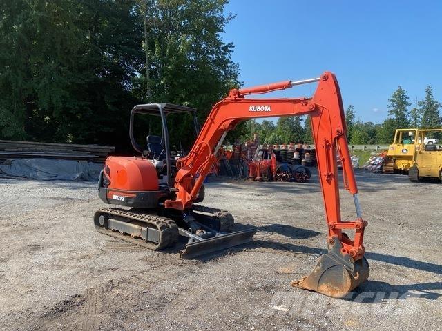 Kubota KX121-3 Гусеничні екскаватори