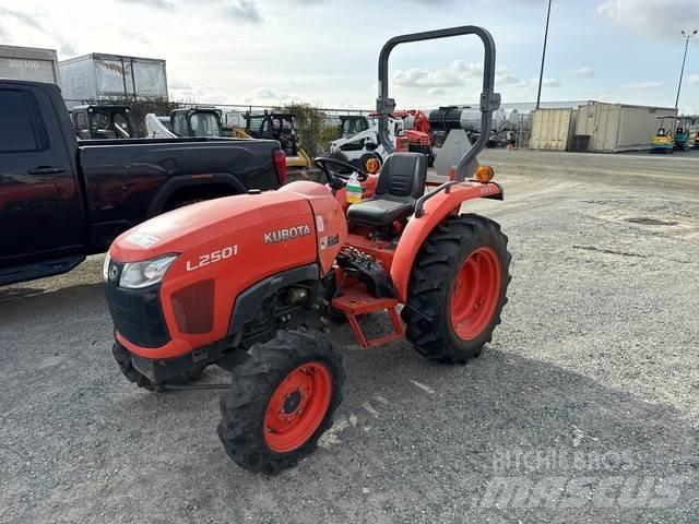Kubota L2501D Трактори