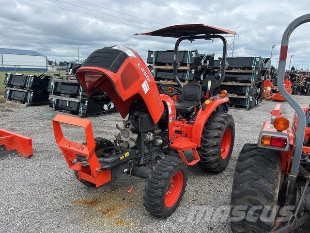 Kubota L2501D Трактори