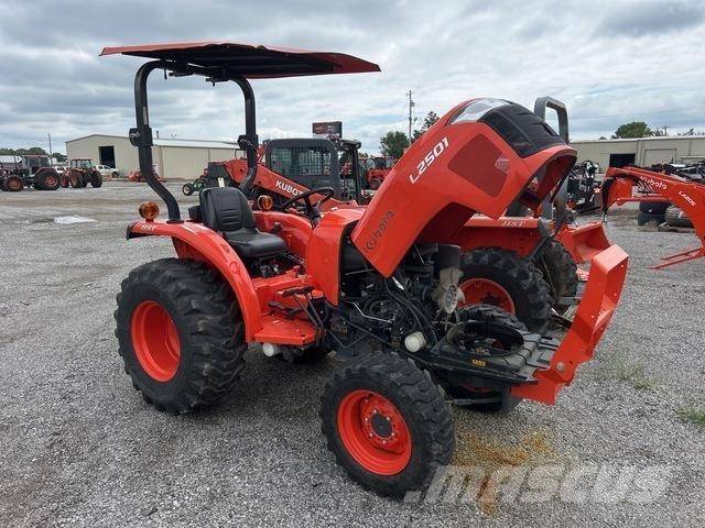 Kubota L2501D Трактори