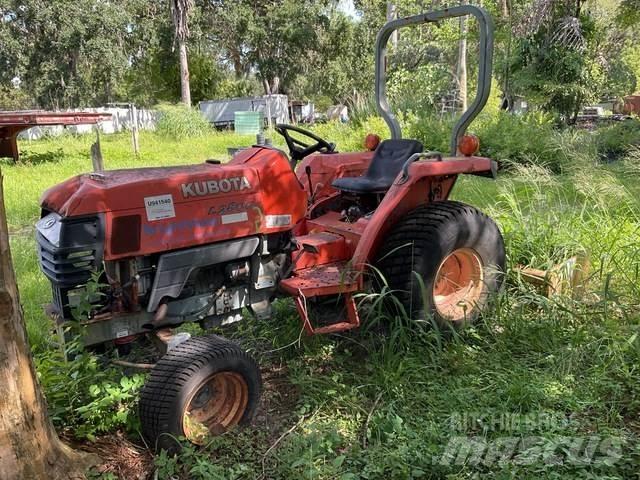Kubota L2800 Трактори