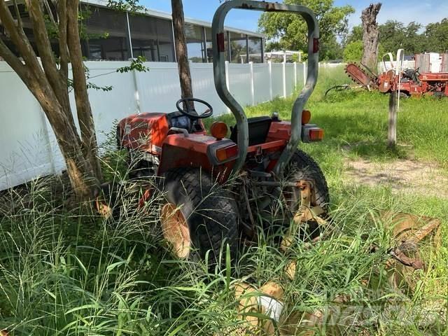 Kubota L2800 Трактори