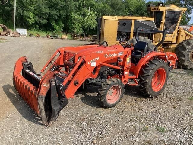 Kubota L3902DT Трактори