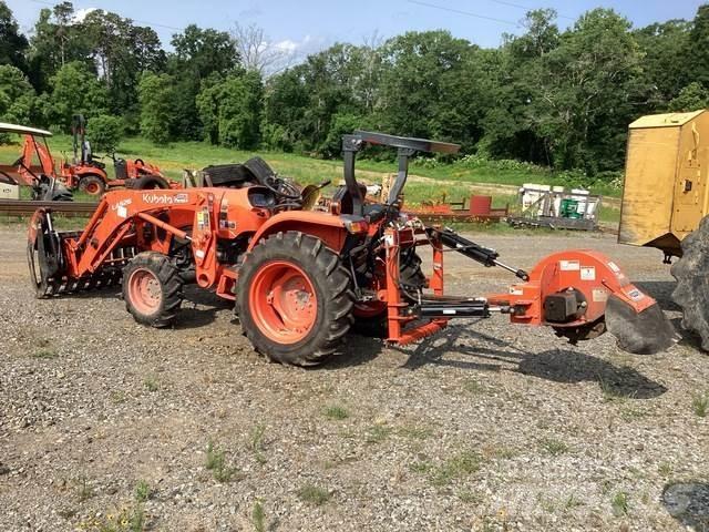 Kubota L3902DT Трактори