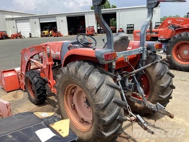 Kubota L3940DT Трактори