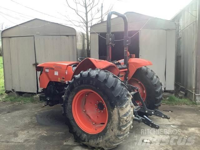 Kubota M6060HD Трактори