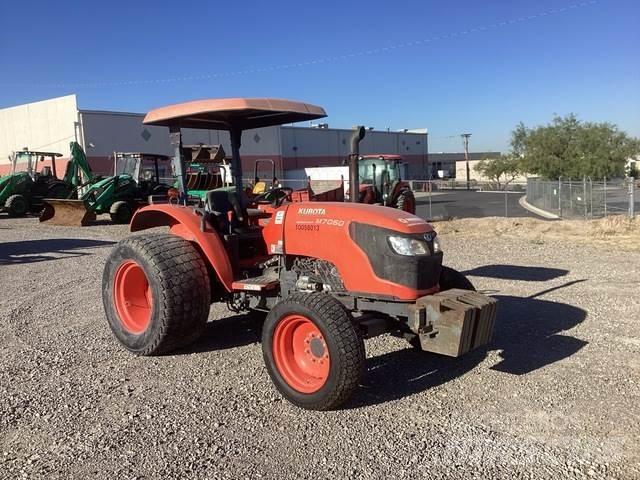 Kubota M7060D Трактори
