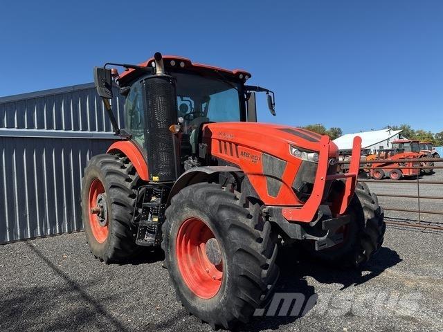 Kubota M8-201 Трактори