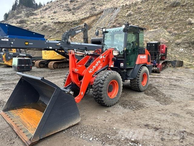 Kubota R640 Фронтальні навантажувачі