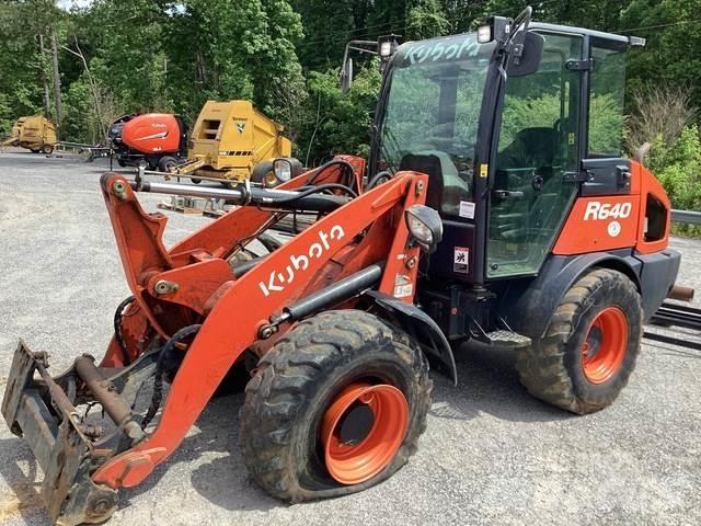 Kubota R640R43 Фронтальні навантажувачі