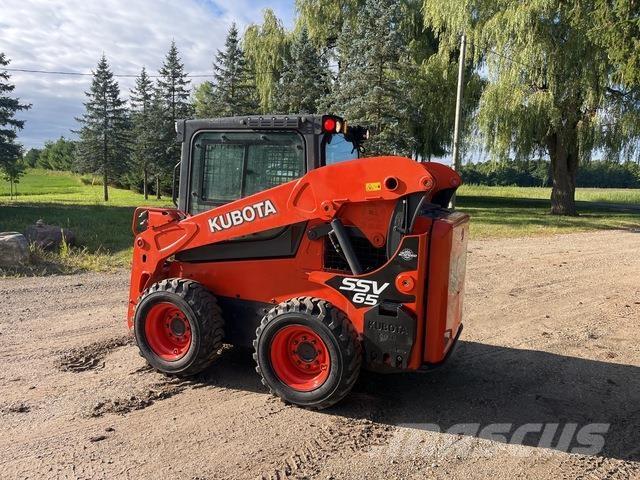 Kubota SSV65 Міні-навантажувачі