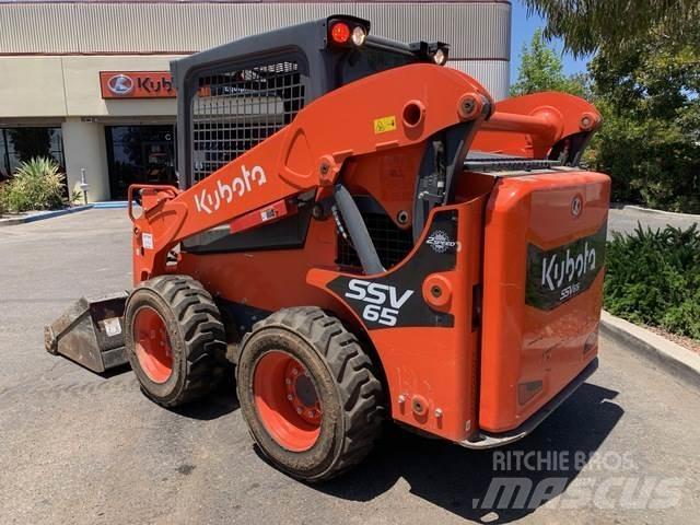 Kubota SSV65P Міні-навантажувачі