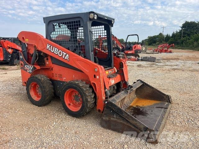 Kubota SSV65P Міні-навантажувачі