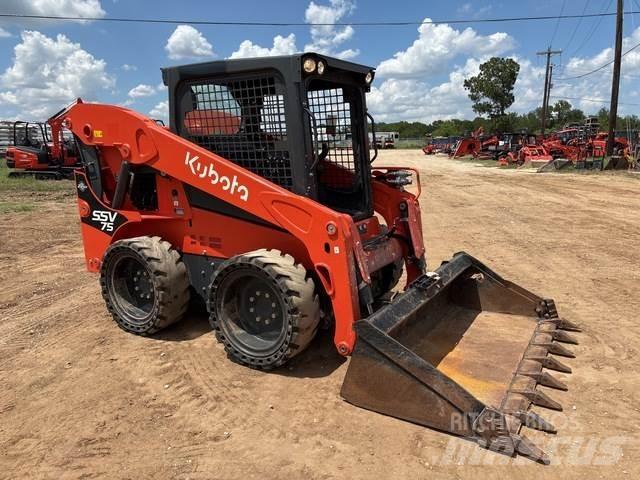 Kubota SSV75 Міні-навантажувачі
