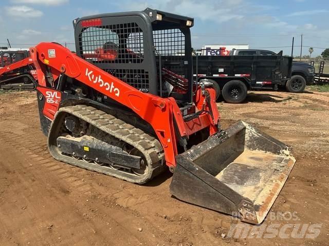 Kubota SVL65-2 Міні-навантажувачі