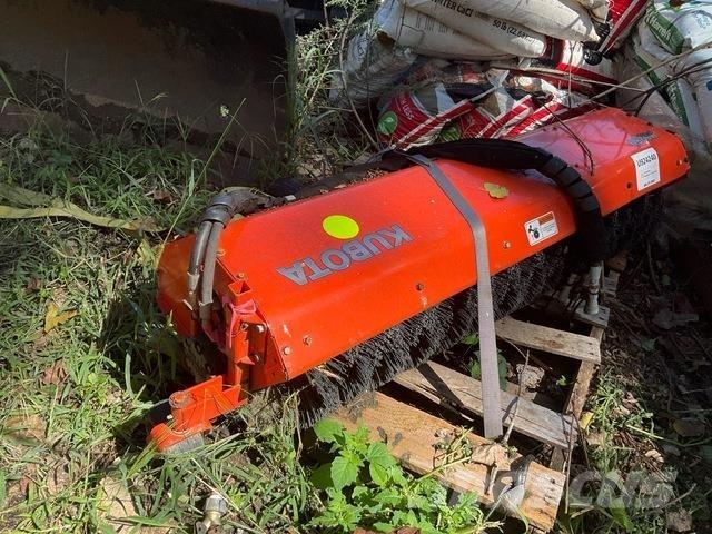 Kubota V5260 Щітки