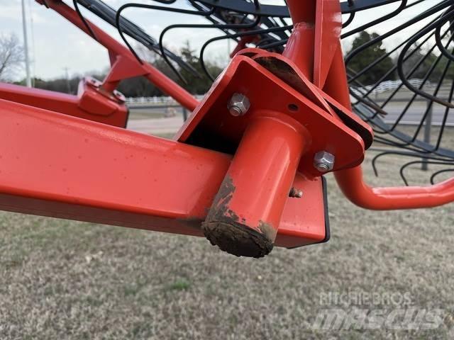 Kuhn SR110 GII Граблі і сінозворушувачі