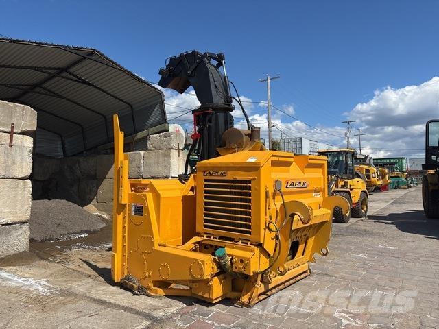 Larue D60 Снігомітли