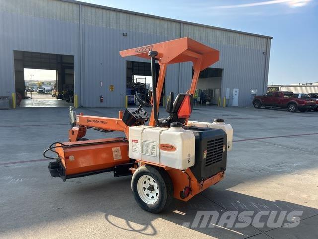 Lay-Mor SM300 Внутрішні підмітальні машини