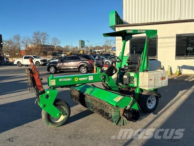 Lay-Mor SM300 Внутрішні підмітальні машини