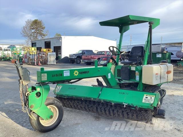 Lay-Mor SM300 Внутрішні підмітальні машини