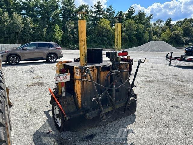 LeeBoy L250T Машини для перевезення матеріалів