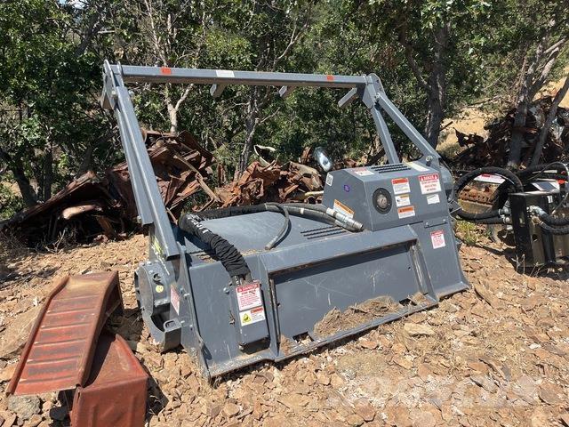 Loftness  Інші землеоброблювальні машини і додаткове обладнання