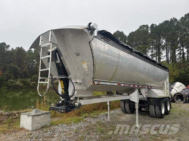 MAC  Самоскиди