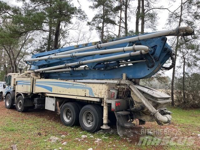 Mack 47M Бетононасоси