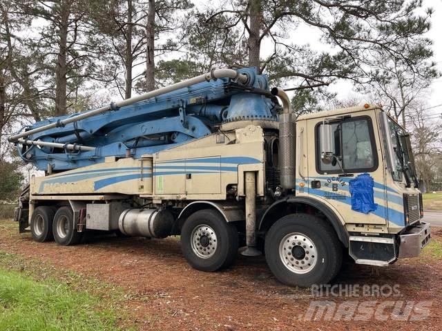 Mack 47M Бетононасоси