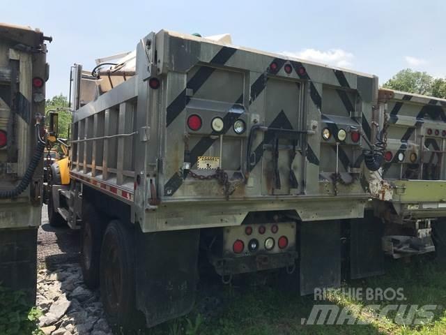 Mack 700 Снігоочищувальні ножі та плуги