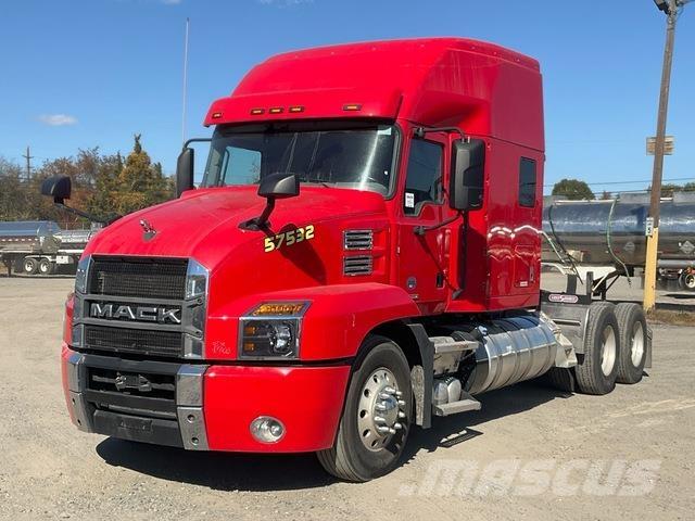 Mack AN64T Тягачі