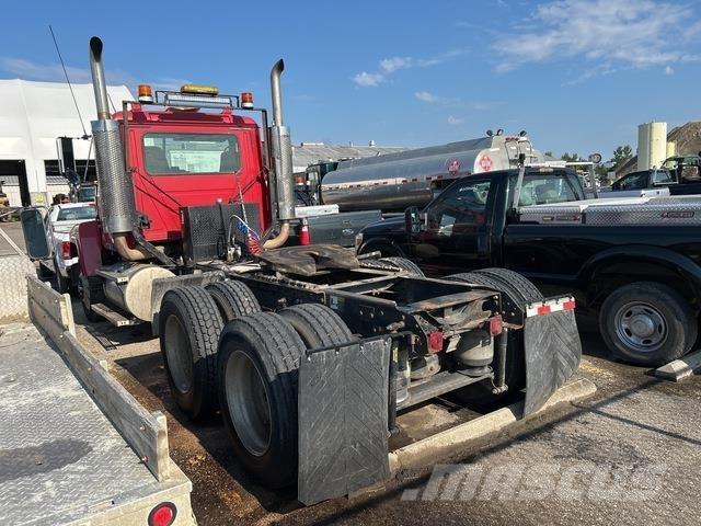 Mack CH613 Тягачі