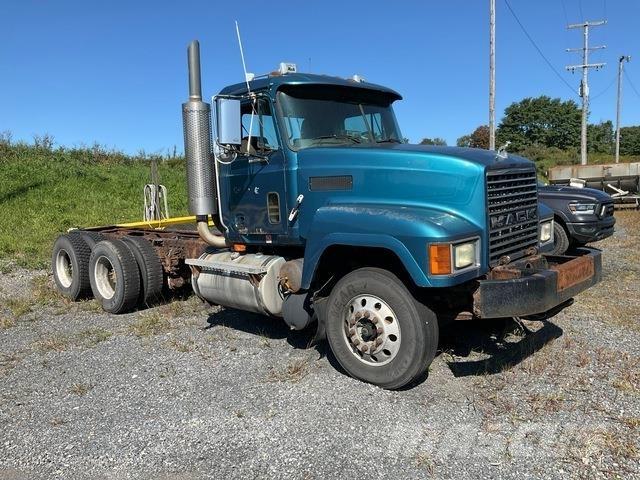 Mack CH613 Кабіни