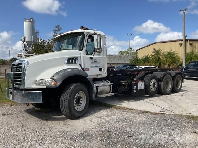 Mack CT713 Скіпові навантажувачі