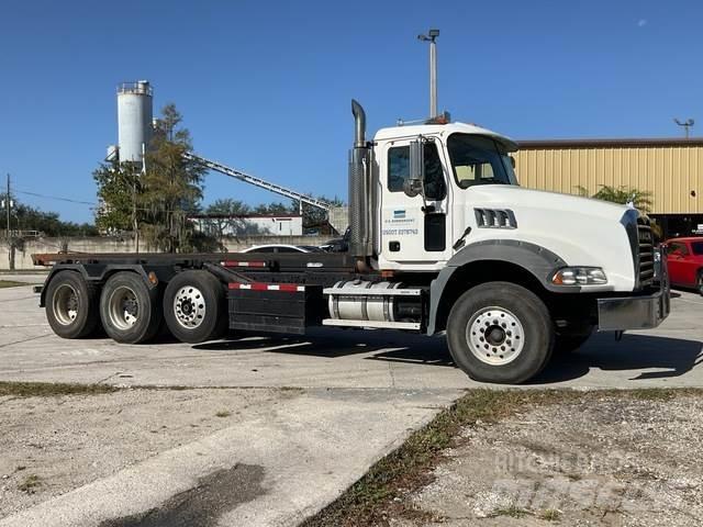 Mack CT713 Скіпові навантажувачі