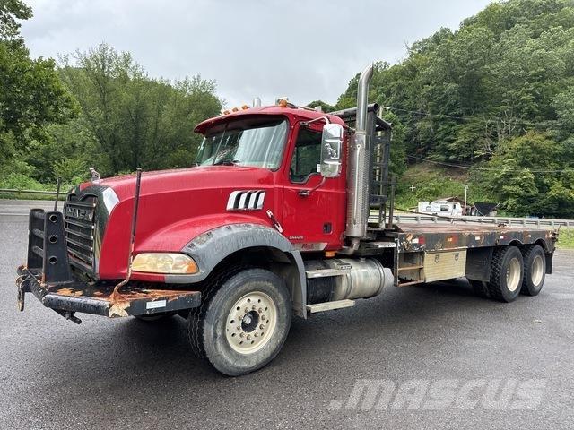 Mack CT713 Евакуатори