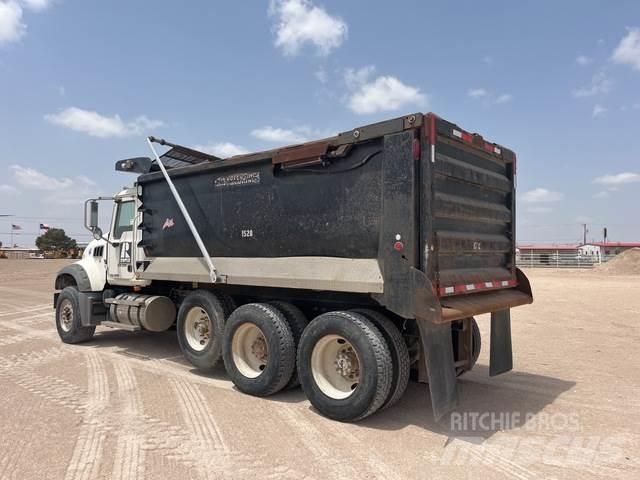 Mack CTP713 Самоскиди