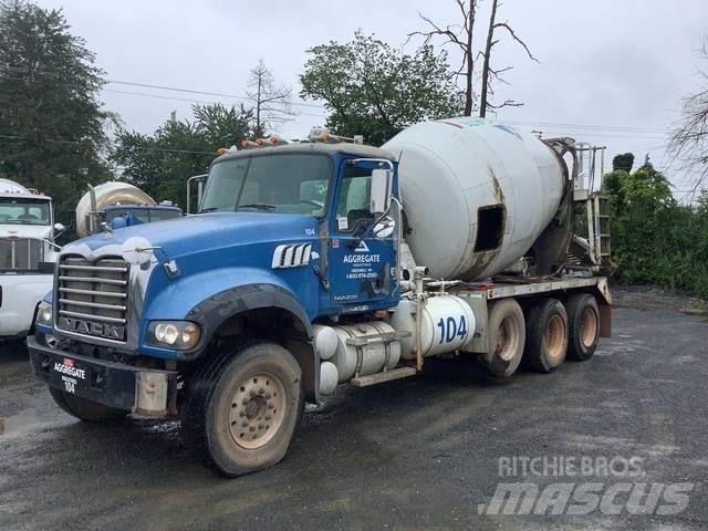 Mack CTP713 Вантажівки / спеціальні