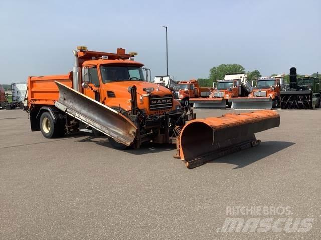 Mack CV700 Снігоочищувальні ножі та плуги
